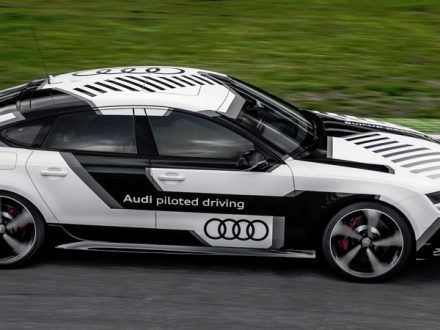 Audi-RS7-Pilot
