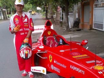 F1-Ferrari-Replica