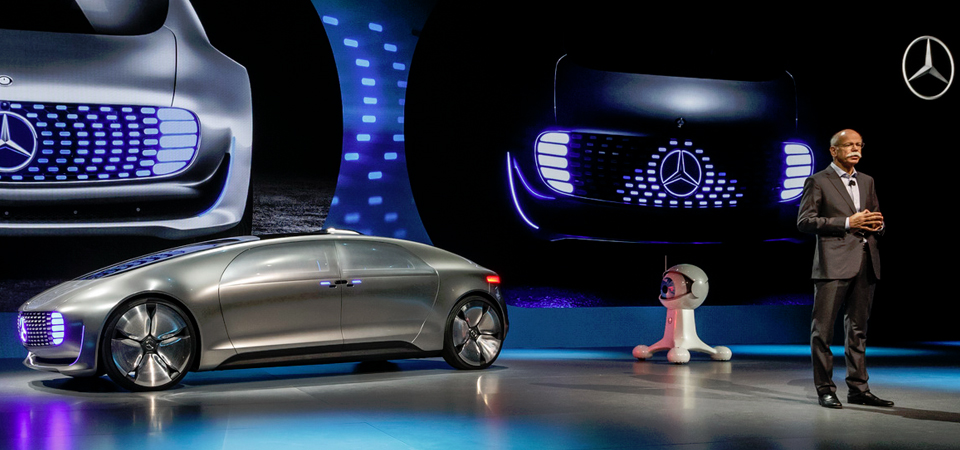 Mercedes-CES-2015-Presentation