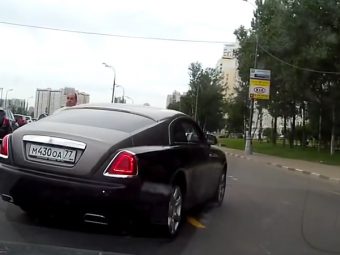 Rolls-Royce-Russian-Road-Rage