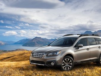 Subaru-2015-Outback-Mountain