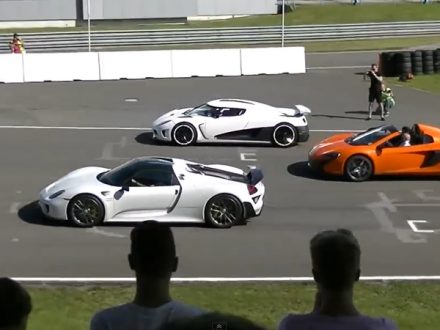 Porsche-918-Shames-Agera-R