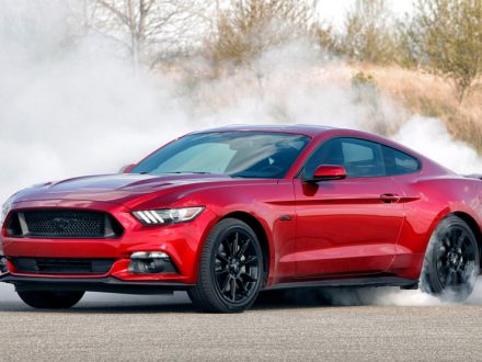 Ford-Marstang-Burnout
