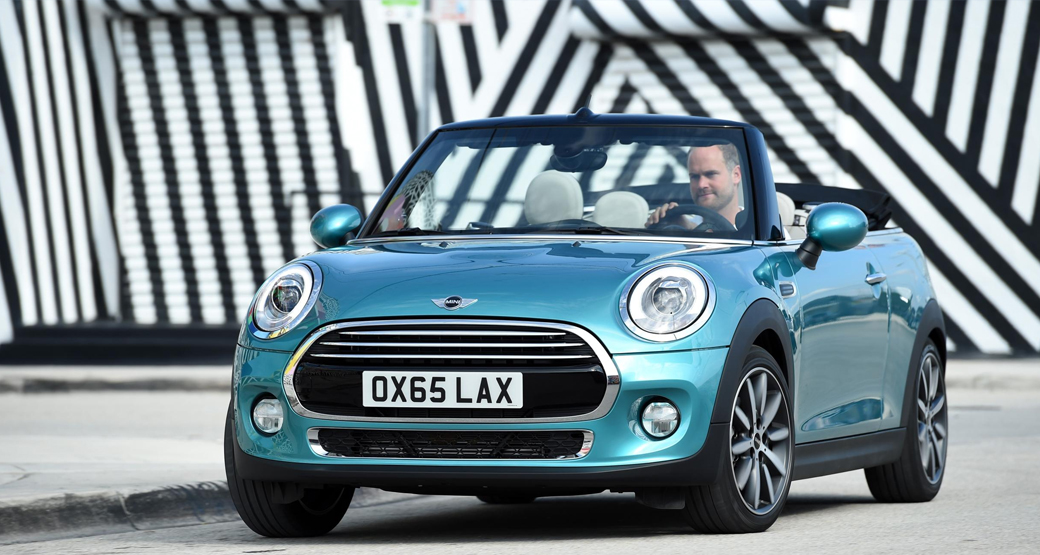 Mini-Convertible-Front-Action