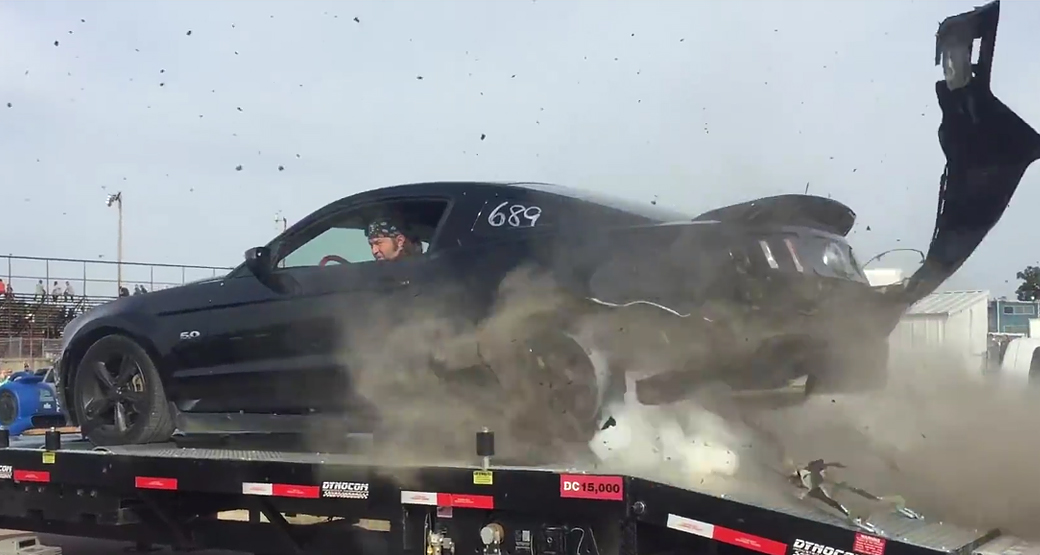 Ford Mustang-Dyno-Test-Explosion