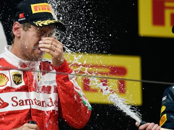 Sebastian-Vettel-China-2016-Podium-Celebration