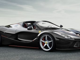 Ferrari-LaFerrari-Shwing