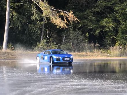 audi-r8-drifting-not