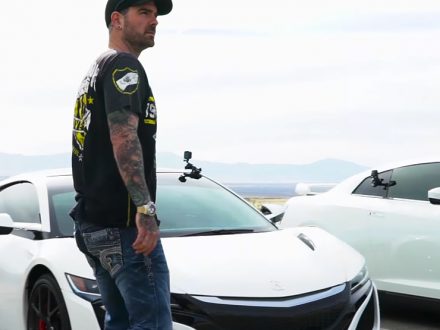 acura-nsx-2017-vs-nissan-gtr-2016