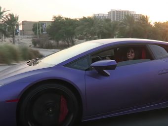 Lana-Rose-Driving-Lamborghini-Dubai-Dailycarblog