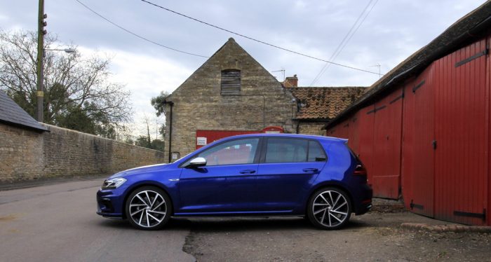 Volkswagen-Golf-R-Review-A