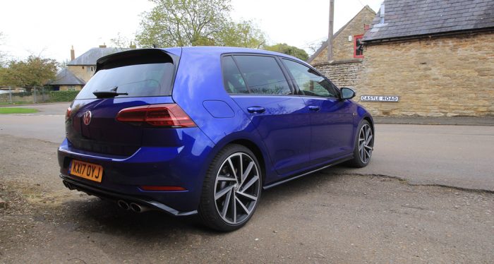 Volkswagen-Golf-R-Review-C