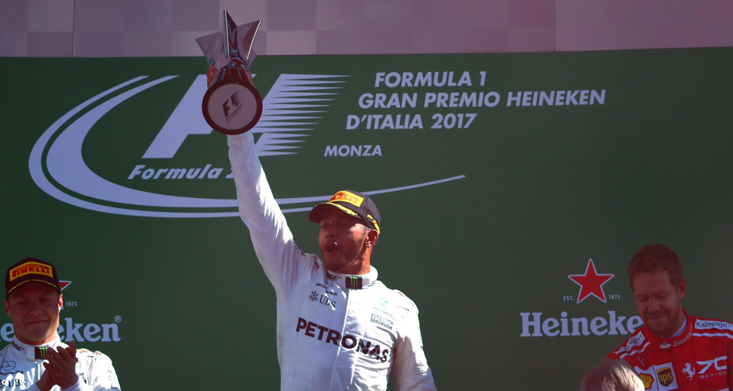 Italian-Grand-Prix-2017-Hamilton-Leads-dailycarblog