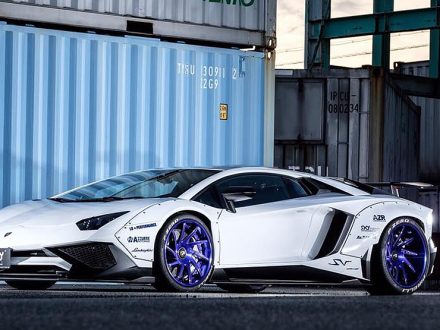 Liberty-Walk-Lamborghini-Aventador-SV-Dailycarblog