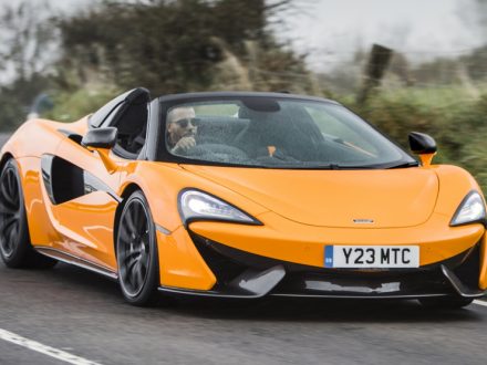 McLaren-570S-Spider-2017-In-Motion-Dailycarblog