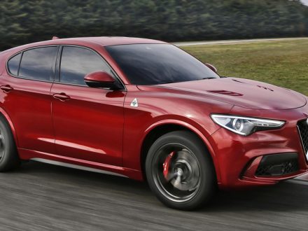 Alfa-Romeo-Stelivio-Compact-SUV