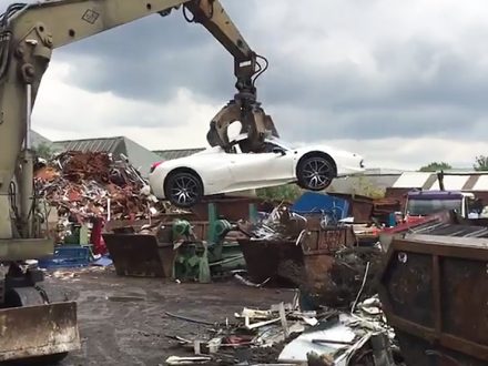 Ferrar-458-Italia-Crushed-Dailycarblog