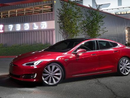 Stunning tesla Model S, Dailycarblog.com