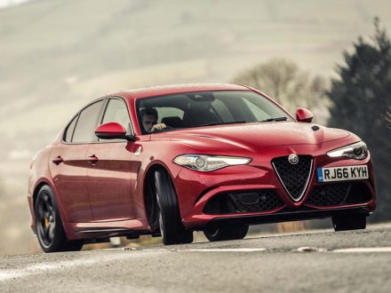 Alfa Romeo 2019 updates for the Giulia interior dailycarblog.com