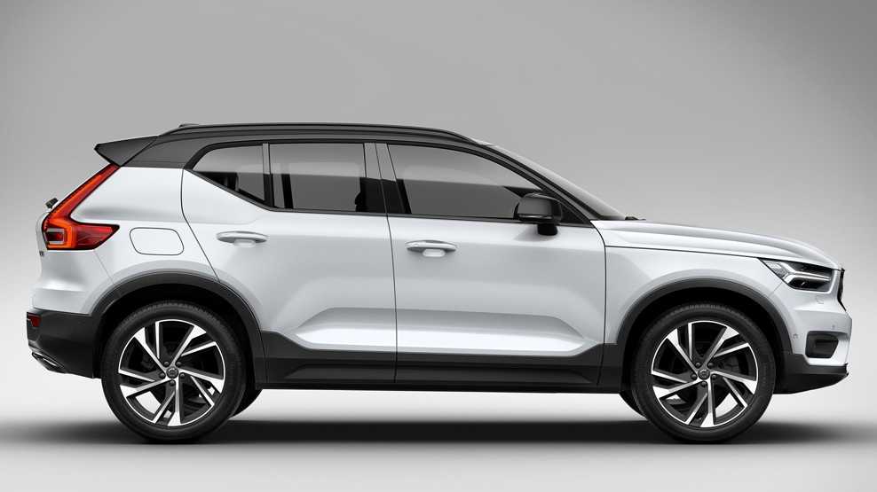 Volvo ethnic cleansing, Volvo XC40 T3 petrol engine, side view, dailycarblog