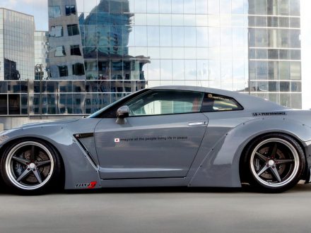 Recaro Sportster GT, aftermarket, OEM seats, Nissan GT-R, dailycarblog.com