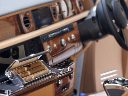 Rolls Royce Glove Box, GoCompare, dailycarblog.com
