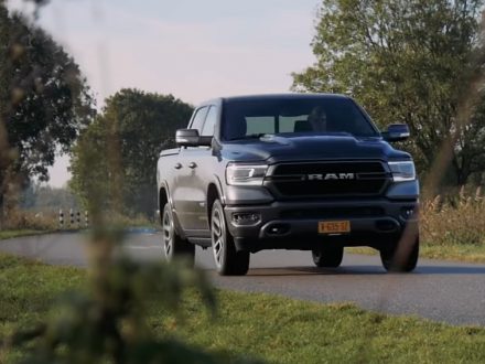 Autoblog.nl, Reveiws the Dodge Ram 1500. Dailycarblog