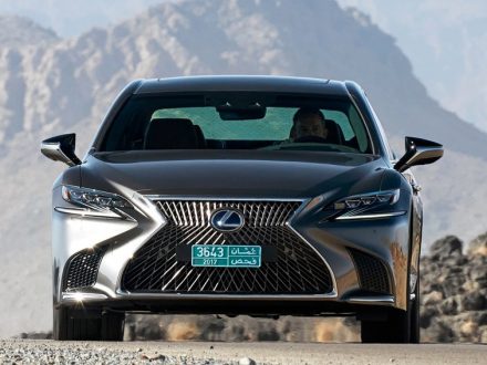 Luxury Car Guide, 2018, Lexux LSdailycarblog.com