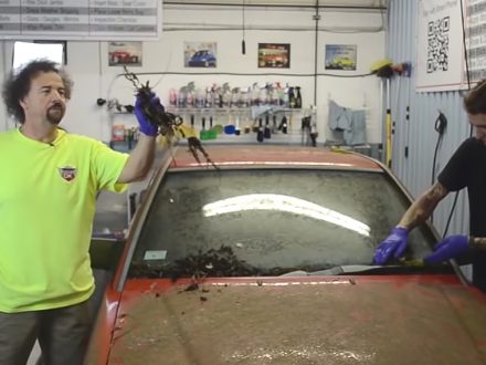 Detail King cleaning the world's dirtiest car, dailycarblog.com