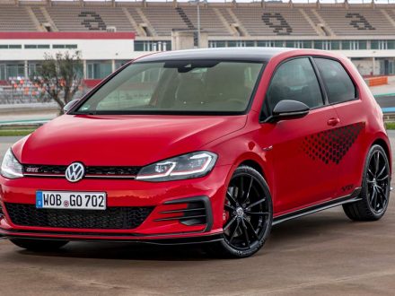 VW Golf GTi TCR, touring car racer for the road, front view, dailycarblog.com