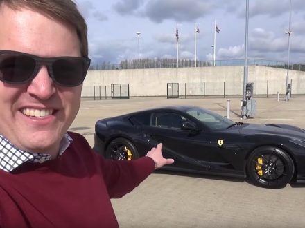 Ferrari 812 Superfast dailycarblog.com