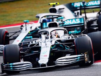 2019 Chinese Grand Prix Hamilton in the lead dailycarblog.com