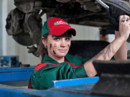 Oil Change Girl dailycarblog.com