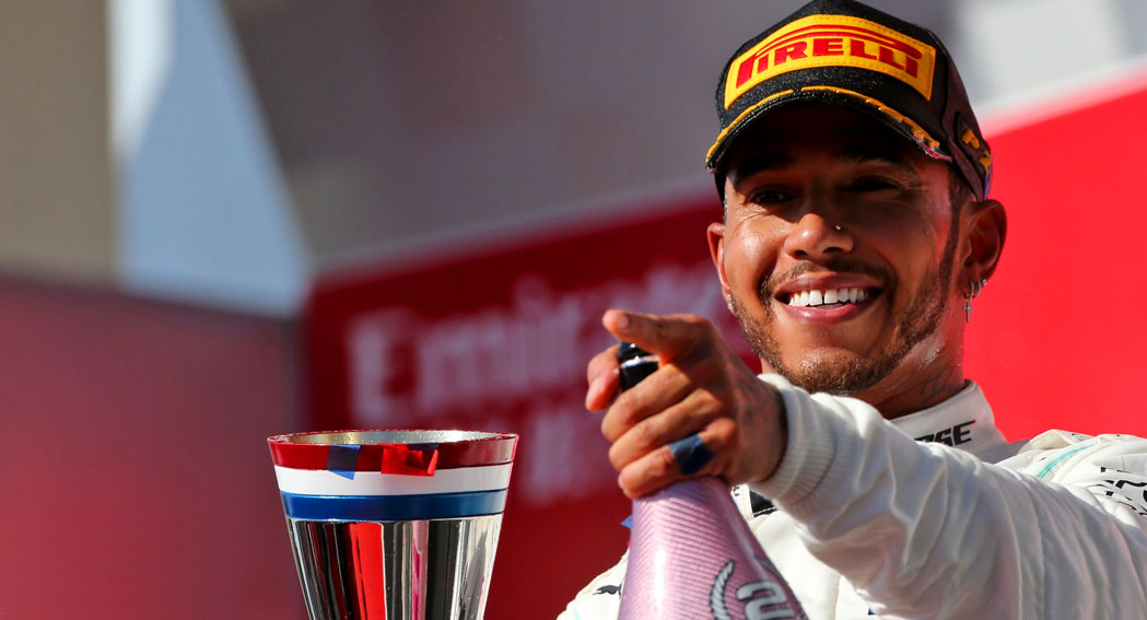 Lewis Hamilton, 2019 F1 World Champion, Champagne, dailycarblog.com