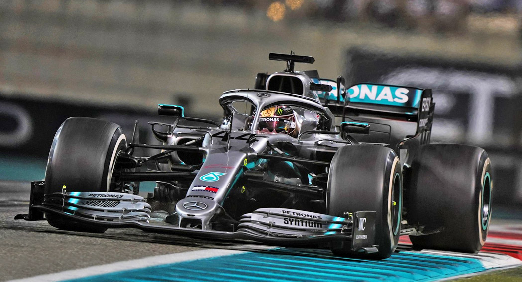 2019 Abu Dhabi Grand Prix - Hamilton leads - daiilycarblog.com