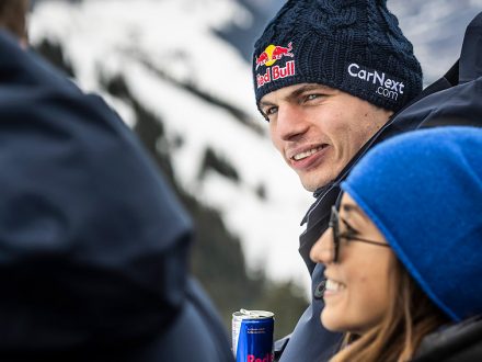 Lewis Hamilton is beatable says Verstappen - Formula One - Dailycarblog.com