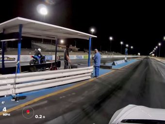 Yamaha R6 vs Tesla, dailycarblog