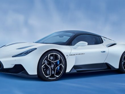 Maserati MC20 dailycarblog 001