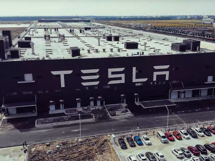 Gigafactory Shanghai 2021 - daily car blog