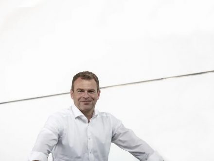 Tobia Moers Aston Martin - Dailycarblog