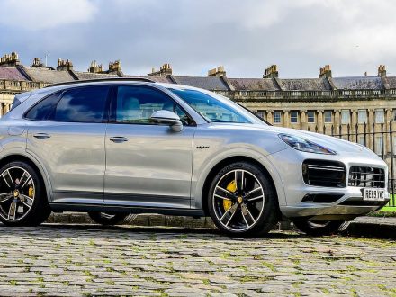 The Porsche Cayenne in Britain - dailycarblog.com