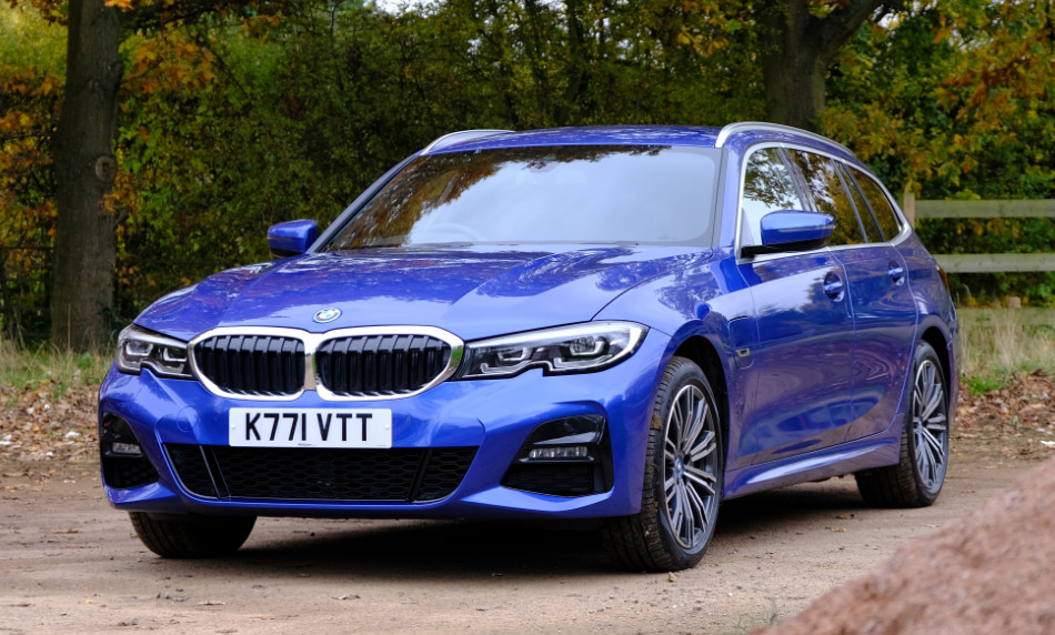 BMW 3 Series 330e Plug-in Hybrid Review - Daily Car Blog