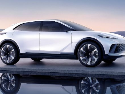 Buick Electra X concept SUV - Hero