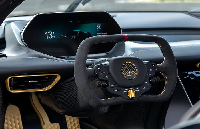 Lotus Evija Fittipaldi Edition - steering wheel