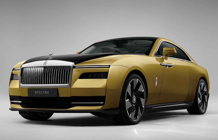 2023 Rolls Spectre - Stance - Electric Car News