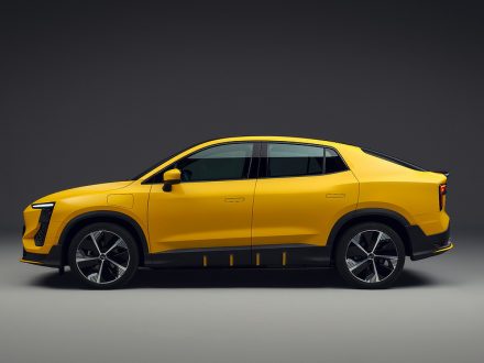 Aiways U6 Ev Compact Hatch - Side