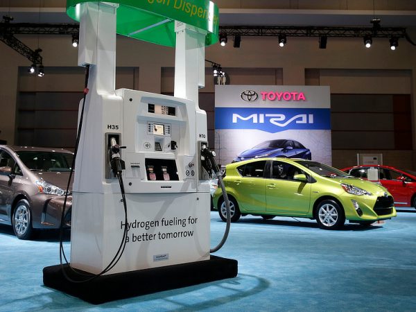 Toyota-Mirai-Hydrogen-Fuel