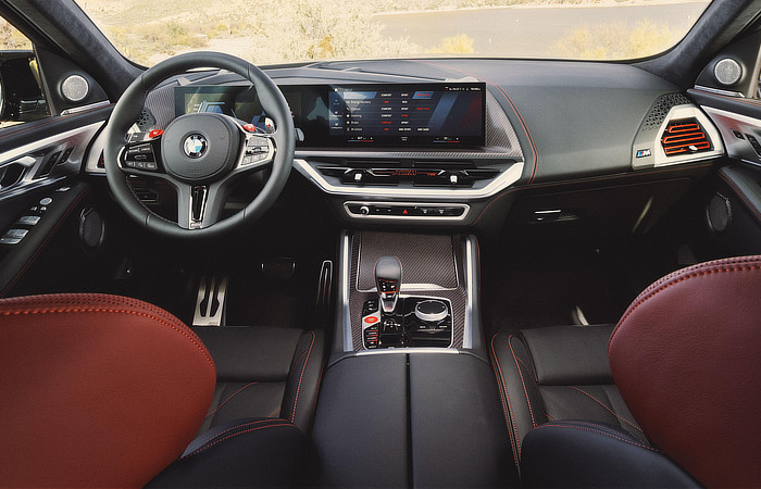 BMW XM Label Red - Interior