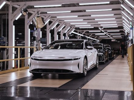 Lucid Motors in truble after laying of workforce?