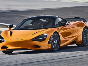 McLaren 750S - Heroic Stance